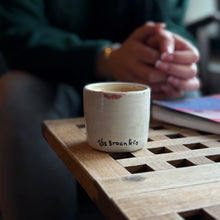 Načítať obrázok do zobrazovača galérie, Šálka na espresso / cappuccino BROWN&CO x NITSCH.ART